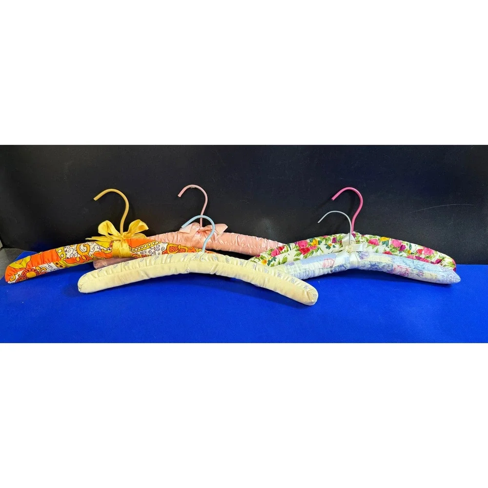 Vintage Padded Satin Fabric Hangers Lot of 7 Mixed‎ Floral &  Paisley